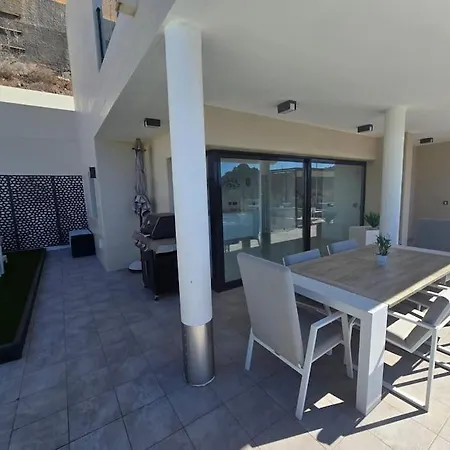 Zulu Villa *